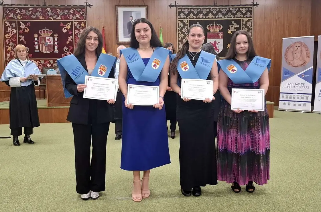 Acto de graduaci&oacute;n de la Facultad de Filosof&iacute;a y Letras de la Universidad de Le&oacute;n. / PRENSA ULE