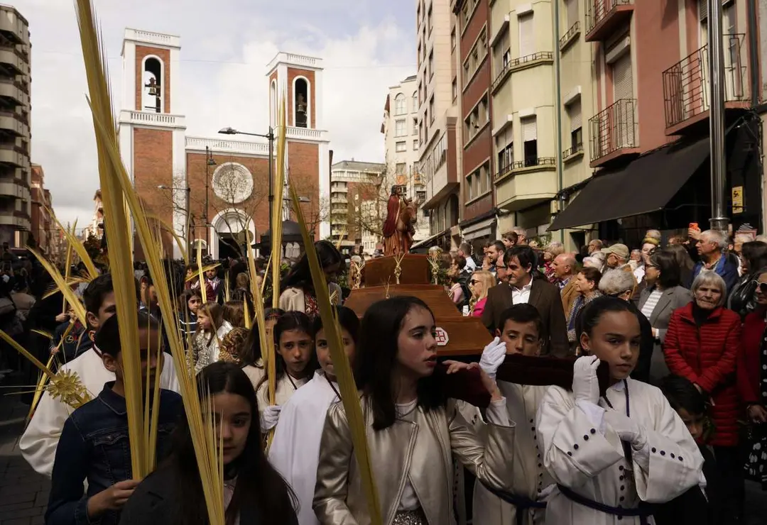 Procesi&oacute;n del Domingo de Ramos en Ponferrada 2025. / C&Eacute;SAR S&Aacute;NCHEZ / ICAL