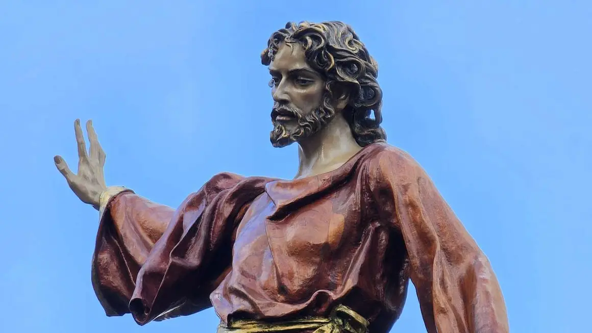Procesi&oacute;n del Cristo del Gran Poder de Le&oacute;n 2025. / LE&Oacute;N24HORAS