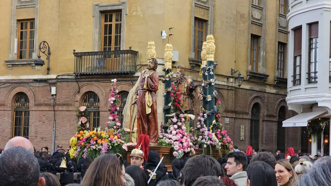 Procesi&oacute;n del Cristo del Gran Poder de Le&oacute;n 2025. / LE&Oacute;N24HORAS