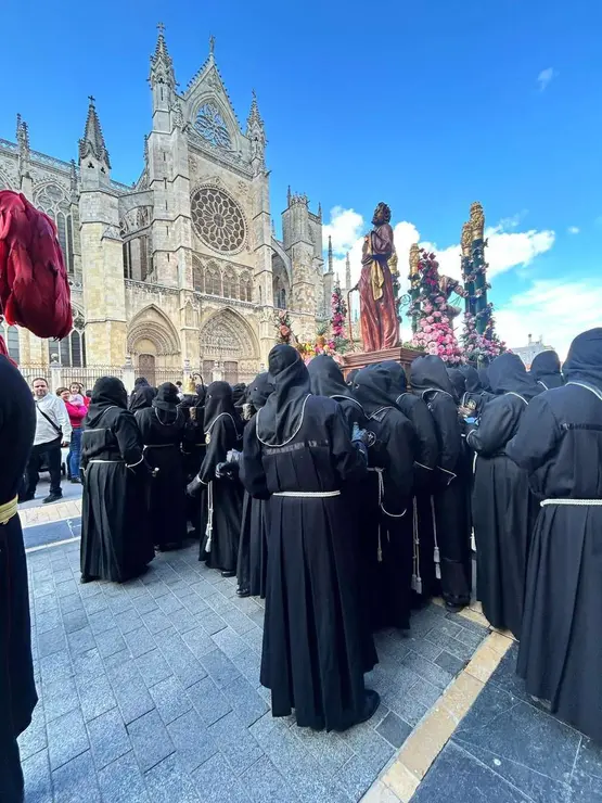 Procesi&oacute;n del Cristo del Gran Poder de Le&oacute;n 2025. / LE&Oacute;N24HORAS