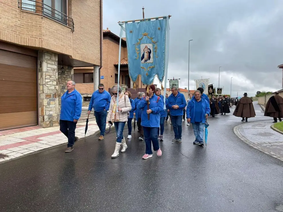 La romer&iacute;a del Voto a la Virgen del Camino volvi&oacute; a cumplir. / LE&Oacute;N24HORAS 