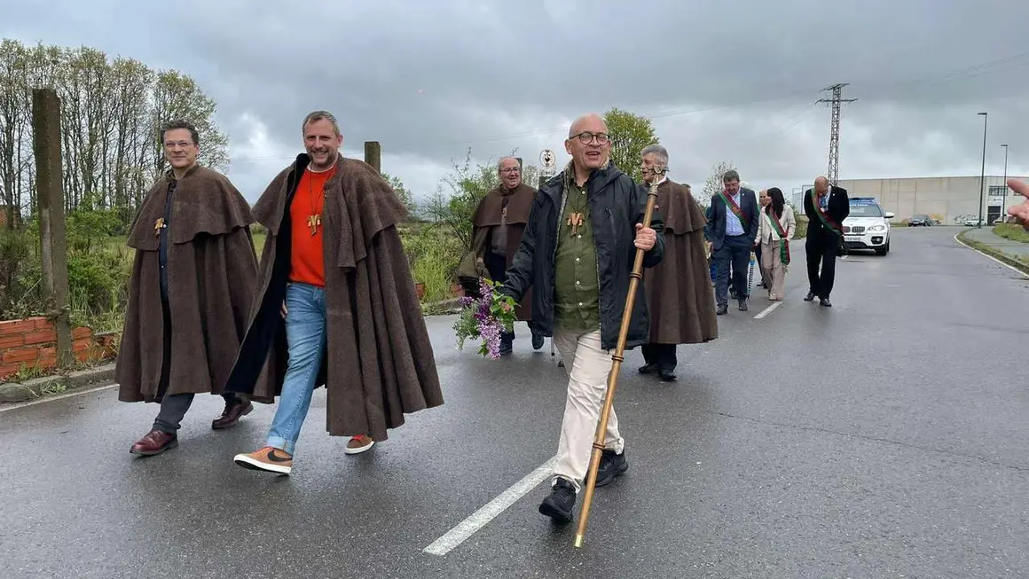 La romer&iacute;a del Voto a la Virgen del Camino volvi&oacute; a cumplir. / LE&Oacute;N24HORAS 