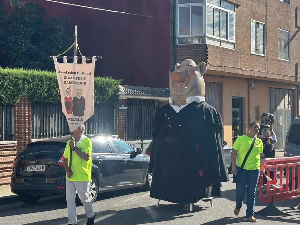 Pre-fiestas Santa Mar&iacute;a del Paramo 2025. LE&Oacute;N 24 HORAS.