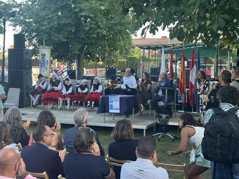 Preg&oacute;n Fiestas de La Santina y San Froil&aacute;n 2025, Casa de Asturias. LE&Oacute;N 24 HORAS.
