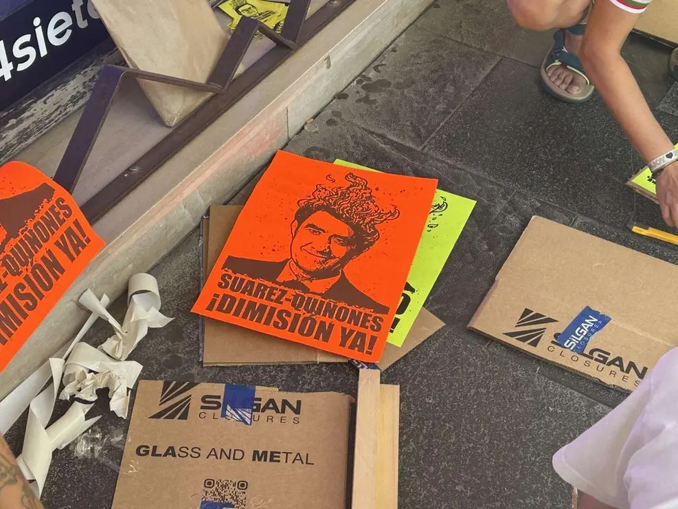 Fotograf&iacute;as de la manifestaci&oacute;n en Le&oacute;n contra la gesti&oacute;n de los incendios. Im&aacute;genes: Hugo Garc&iacute;a Gonz&aacute;lez | Le&oacute;n 24 Horas
