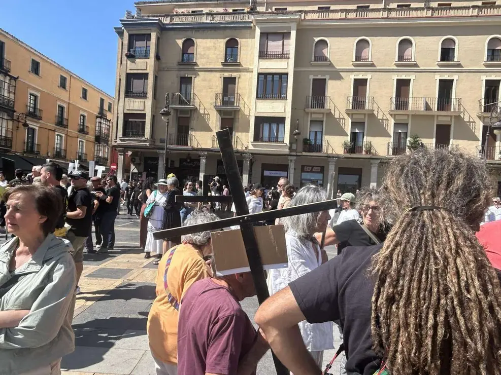 Fotograf&iacute;as de la manifestaci&oacute;n en Le&oacute;n contra la gesti&oacute;n de los incendios. Im&aacute;genes: Hugo Garc&iacute;a Gonz&aacute;lez | Le&oacute;n 24 Horas