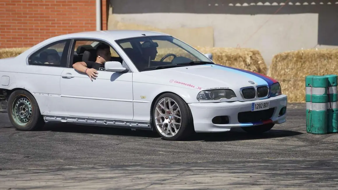 Exhibiciones de drift y ambiente festivo en la tercera edici&oacute;n del Bercianos Motor Show. Fotos: Le&oacute;n 24 Horas