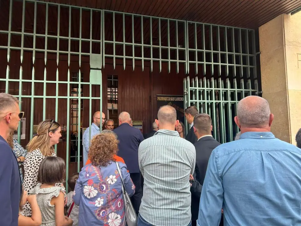 Acto de toma de posesi&oacute;n de M&oacute;nica Urdiales como nueva abadesa de la Cofrad&iacute;a del Cristo del Gran Poder. Le&oacute;n 24 Horas