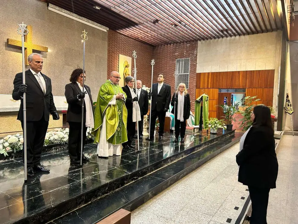Acto de toma de posesi&oacute;n de M&oacute;nica Urdiales como nueva abadesa de la Cofrad&iacute;a del Cristo del Gran Poder. Le&oacute;n 24 Horas