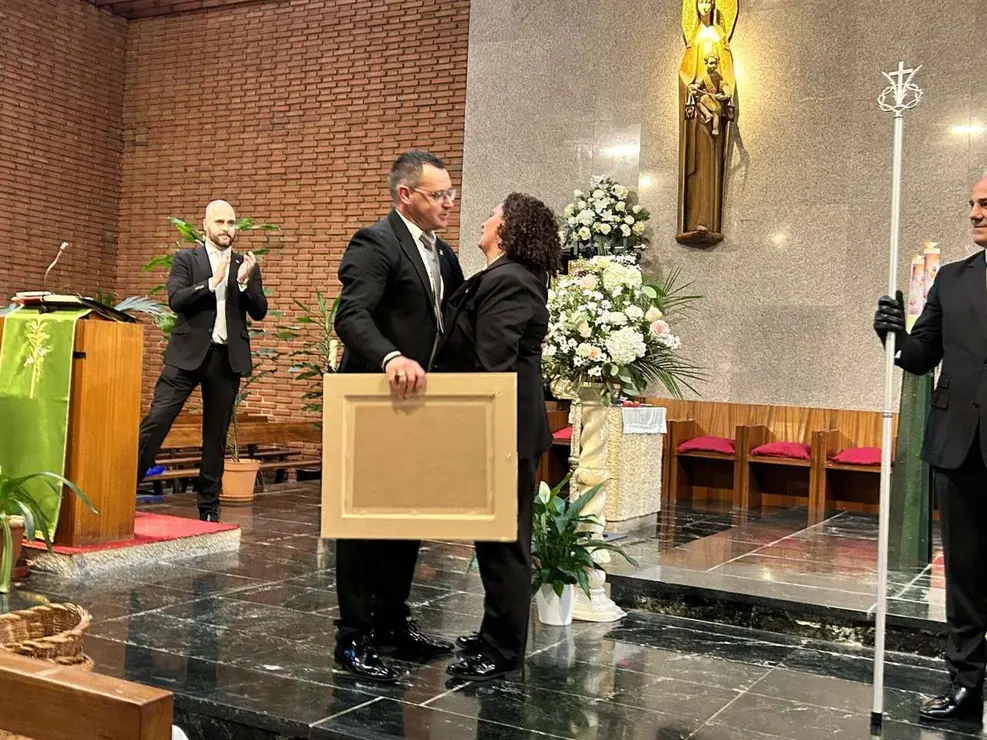 Acto de toma de posesi&oacute;n de M&oacute;nica Urdiales como nueva abadesa de la Cofrad&iacute;a del Cristo del Gran Poder. Le&oacute;n 24 Horas