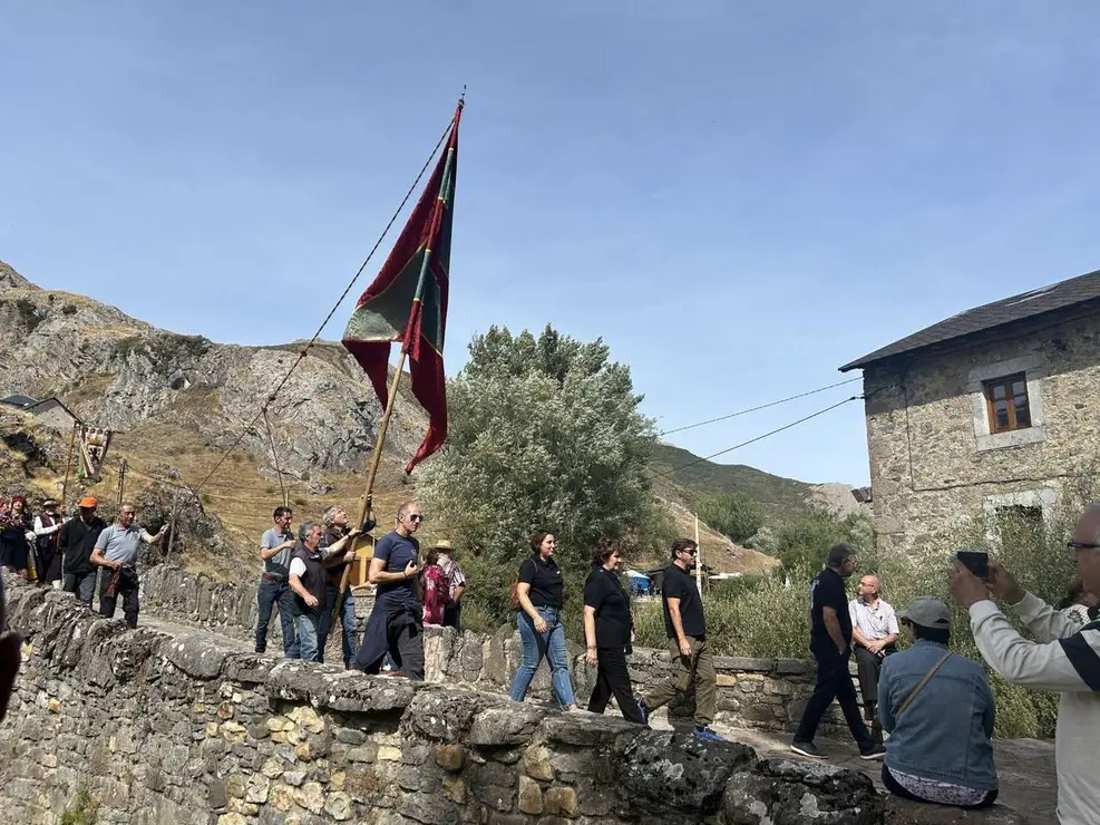Vecinos y visitantes disfrutaron de la feria ganadera y los actos del Cristo de Valdelugueros 2025. Le&oacute;n 24 horas.
