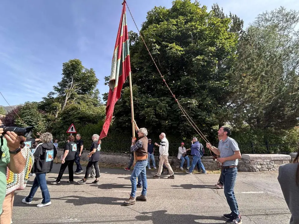 Vecinos y visitantes disfrutaron de la feria ganadera y los actos del Cristo de Valdelugueros 2025. Le&oacute;n 24 horas.
