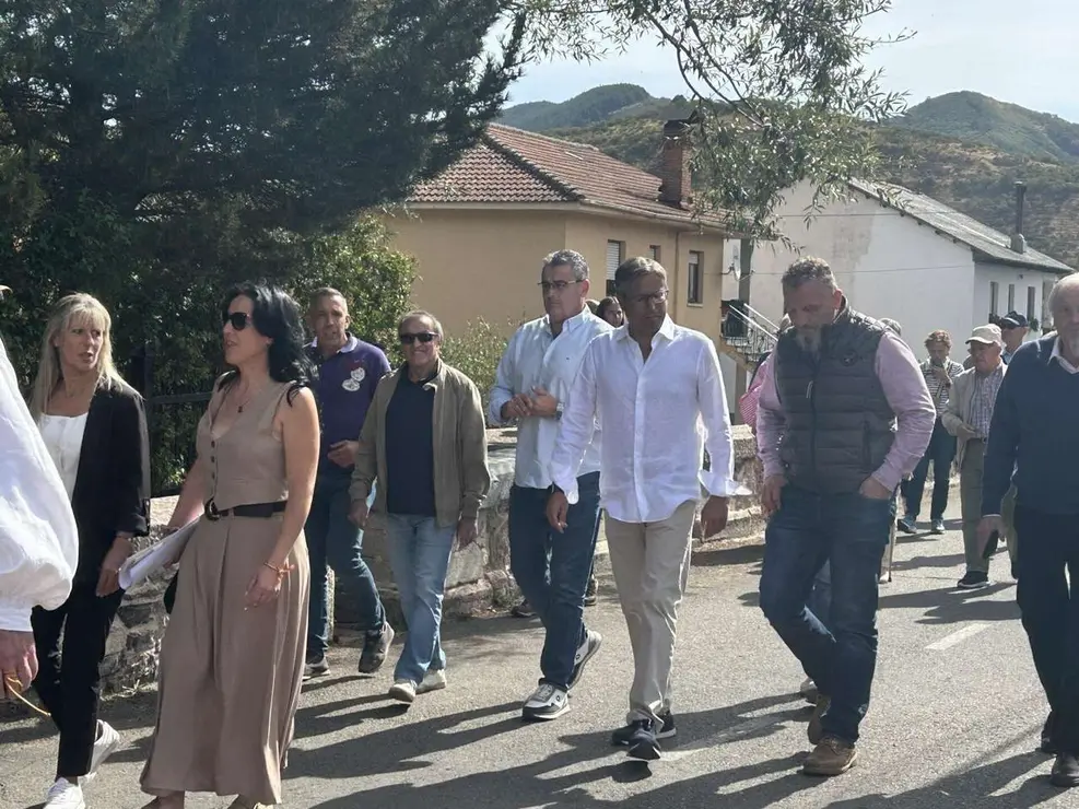 Vecinos y visitantes disfrutaron de la feria ganadera y los actos del Cristo de Valdelugueros 2025. Le&oacute;n 24 horas.