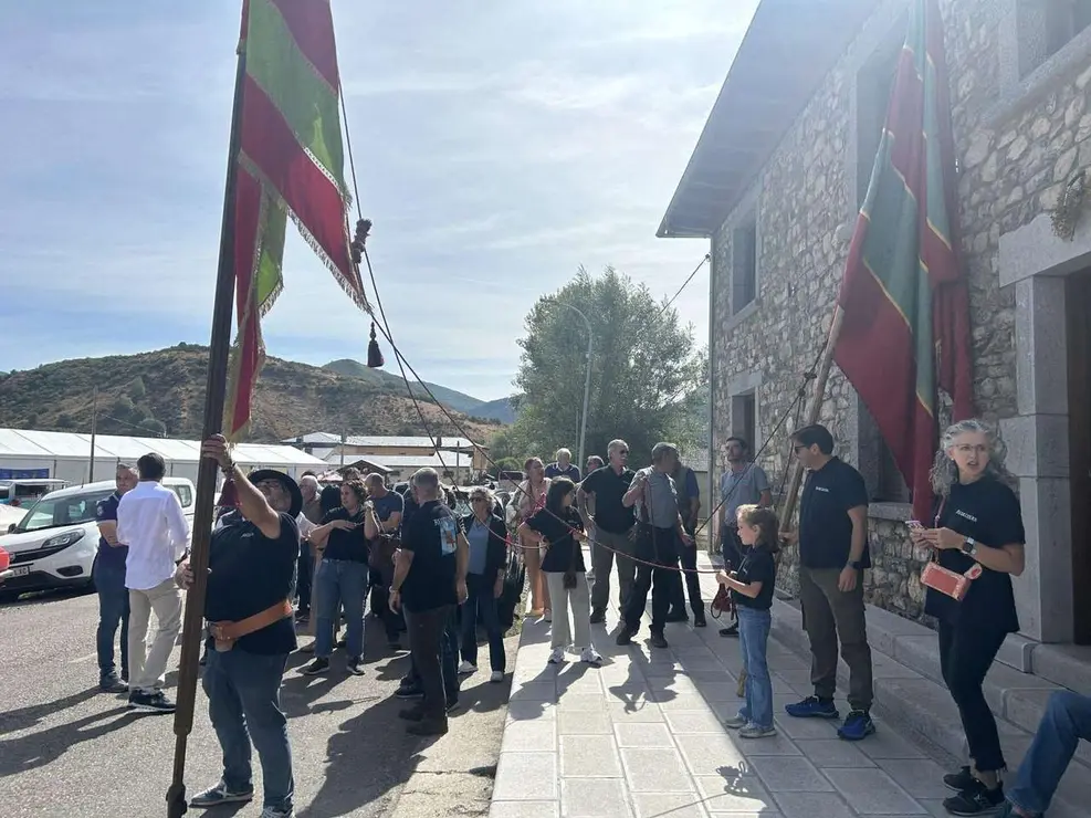 Vecinos y visitantes disfrutaron de la feria ganadera y los actos del Cristo de Valdelugueros 2025. Le&oacute;n 24 horas.