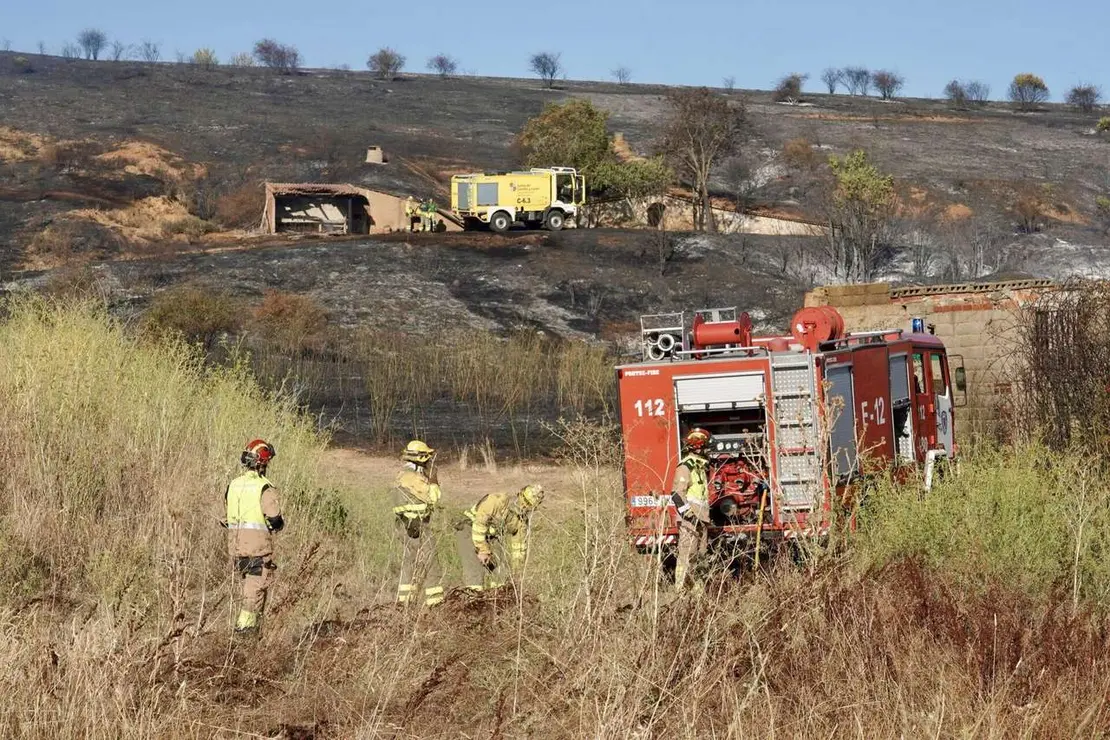 Incendio en la localidad leonesa de Quintana de Raneros. Campillo