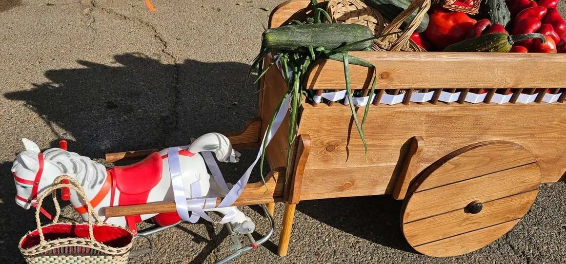 Ambiente en la 40&ordf; Feria del Pimiento Morr&oacute;n de Fresno de la Vega, donde los pimientos y la gastronom&iacute;a fueron protagonistas.