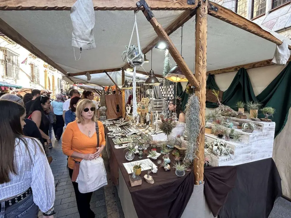Mercado de las Tres Culturas en Le&oacute;n 2025