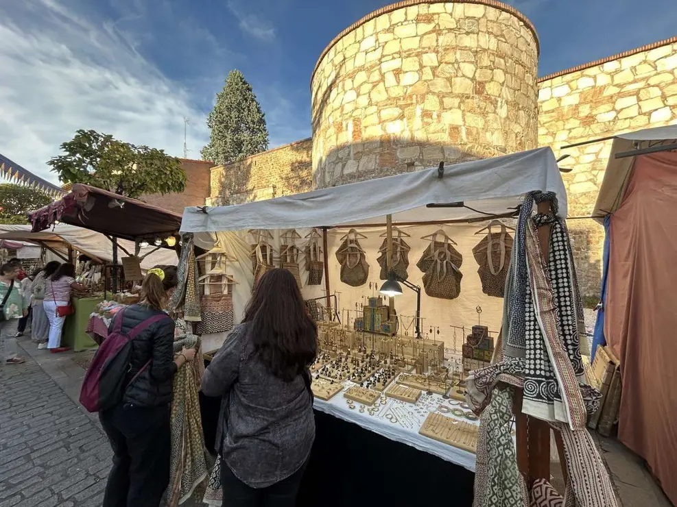 Mercado de las Tres Culturas en Le&oacute;n 2025