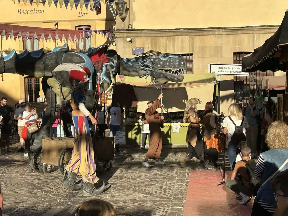Mercado de las Tres Culturas en Le&oacute;n 2025
