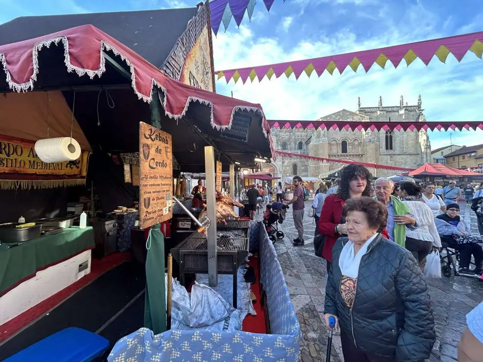 Mercado de las Tres Culturas en Le&oacute;n 2025