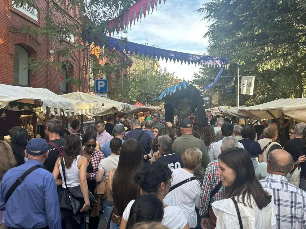 Mercado de las Tres Culturas en Le&oacute;n 2025