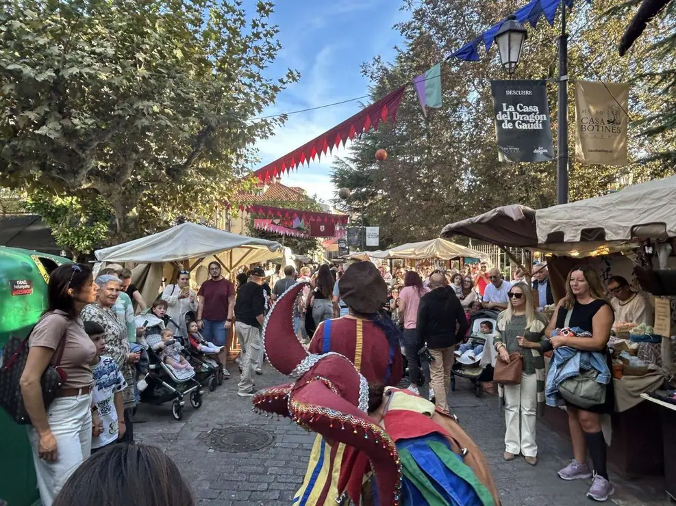 Mercado de las Tres Culturas en Le&oacute;n 2025