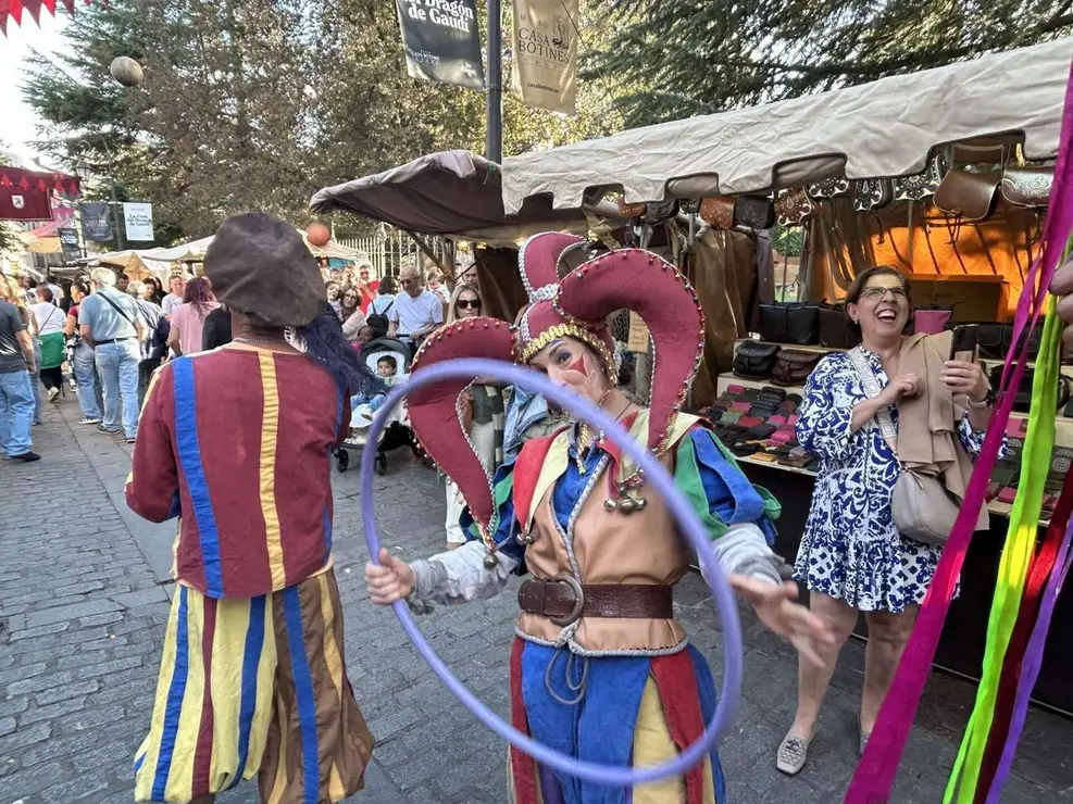 Mercado de las Tres Culturas en Le&oacute;n 2025