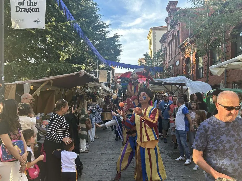 Mercado de las Tres Culturas en Le&oacute;n 2025