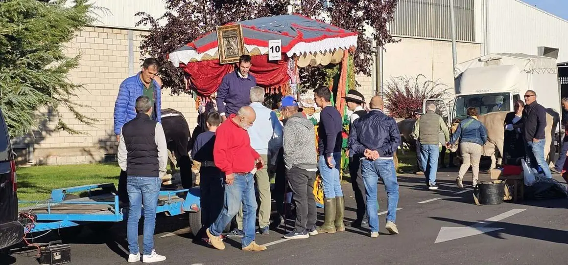 Pendones, carros y romeros participaron un a&ntilde;o m&aacute;s en la romer&iacute;a de San Froil&aacute;n | Le&oacute;n 24 Horas