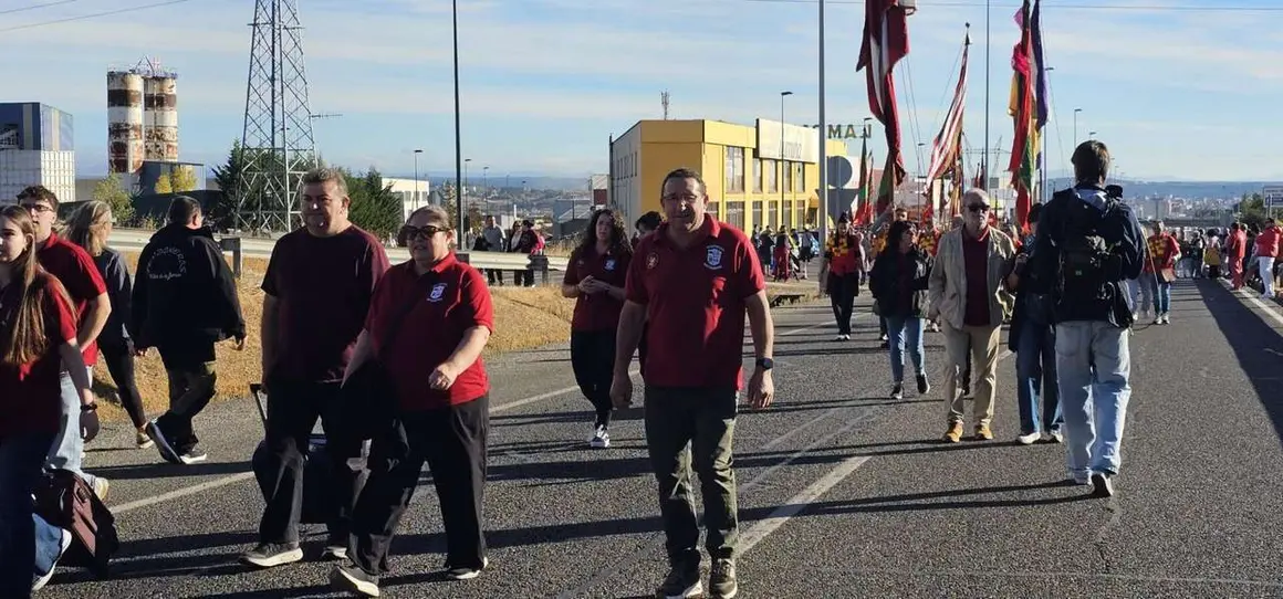 Pendones, carros y romeros participaron un a&ntilde;o m&aacute;s en la romer&iacute;a de San Froil&aacute;n | Le&oacute;n 24 Horas
