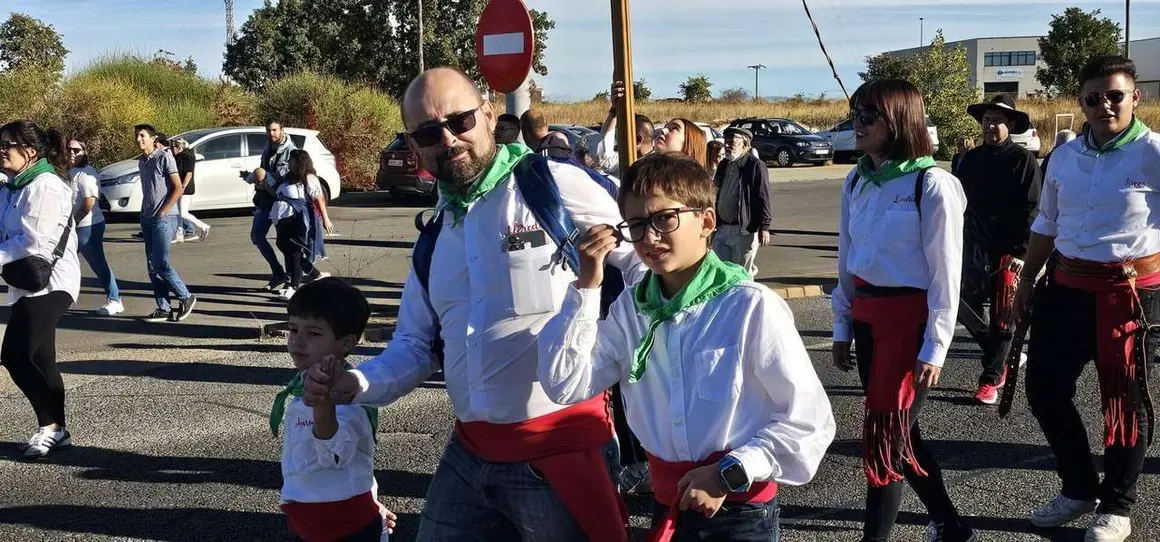Pendones, carros y romeros participaron un a&ntilde;o m&aacute;s en la romer&iacute;a de San Froil&aacute;n | Le&oacute;n 24 Horas