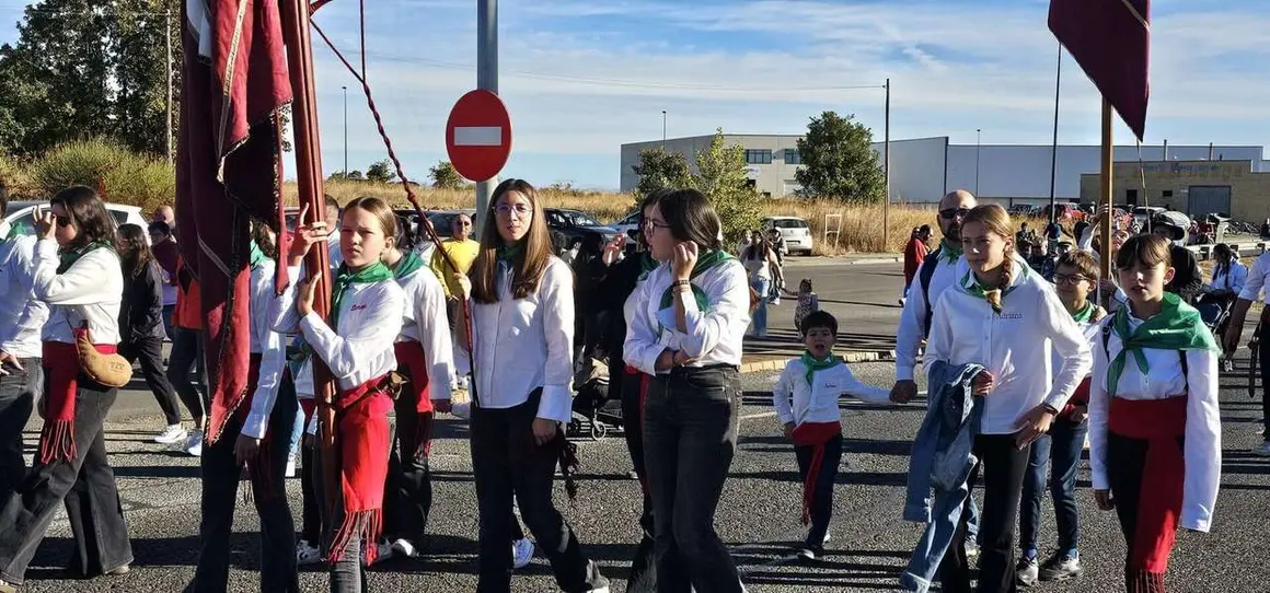 Pendones, carros y romeros participaron un a&ntilde;o m&aacute;s en la romer&iacute;a de San Froil&aacute;n | Le&oacute;n 24 Horas