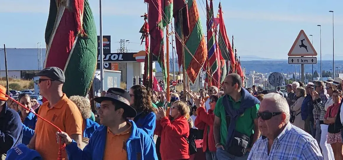 Pendones, carros y romeros participaron un a&ntilde;o m&aacute;s en la romer&iacute;a de San Froil&aacute;n | Le&oacute;n 24 Horas