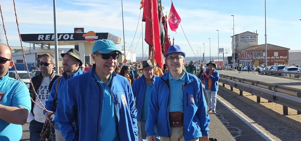 Pendones, carros y romeros participaron un a&ntilde;o m&aacute;s en la romer&iacute;a de San Froil&aacute;n | Le&oacute;n 24 Horas