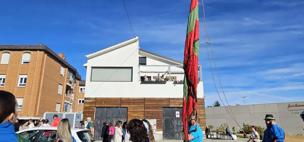 Pendones, carros y romeros participaron un a&ntilde;o m&aacute;s en la romer&iacute;a de San Froil&aacute;n | Le&oacute;n 24 Horas