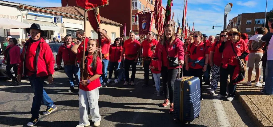 Pendones, carros y romeros participaron un a&ntilde;o m&aacute;s en la romer&iacute;a de San Froil&aacute;n | Le&oacute;n 24 Horas
