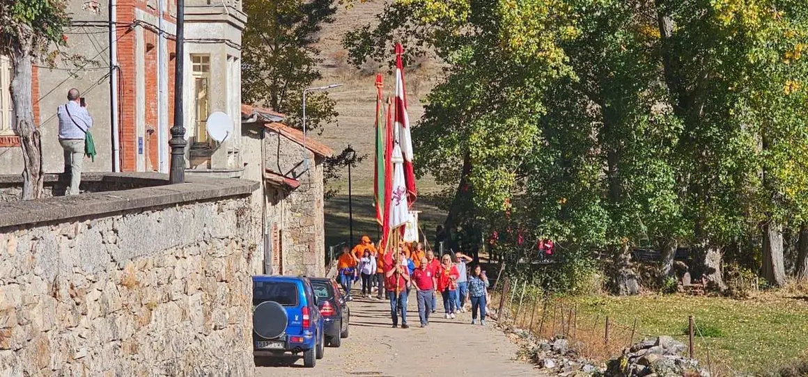 Participantes y visitantes durante la XXV Feria Tradicional de C&aacute;rmenes, que llen&oacute; el municipio de color, m&uacute;sica y tradici&oacute;n. | Le&oacute;n 24 Horas