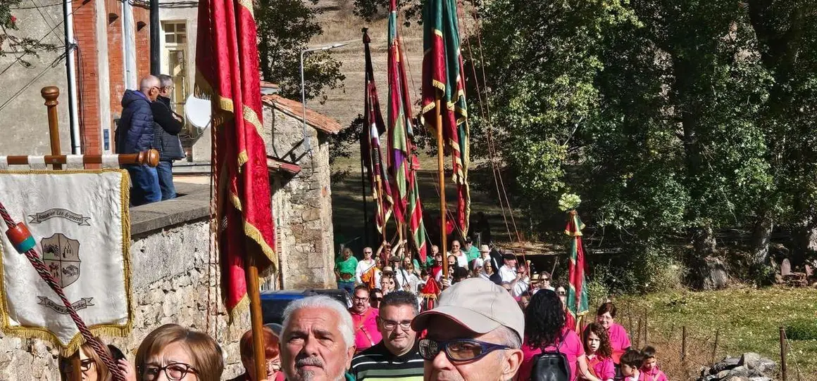 Participantes y visitantes durante la XXV Feria Tradicional de C&aacute;rmenes, que llen&oacute; el municipio de color, m&uacute;sica y tradici&oacute;n. | Le&oacute;n 24 Horas