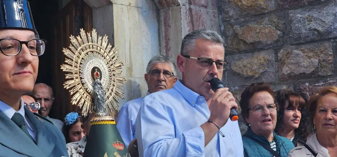 Participantes y visitantes durante la XXV Feria Tradicional de C&aacute;rmenes, que llen&oacute; el municipio de color, m&uacute;sica y tradici&oacute;n. | Le&oacute;n 24 Horas