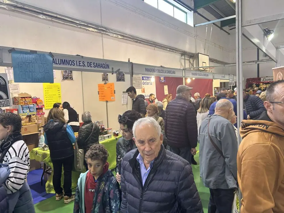 Ambiente en Sahag&uacute;n durante la 52&ordf; Feria de San Sim&oacute;n. Le&oacute;n 24 horas.