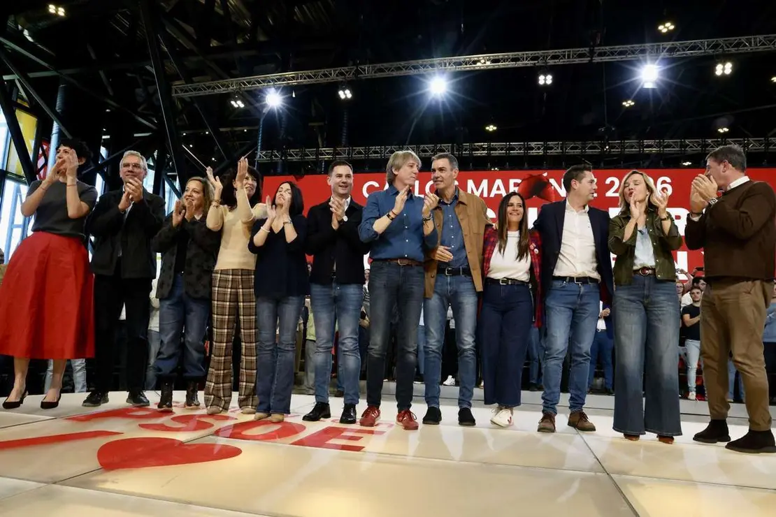 Pedro S&aacute;nchez clausura las jornadas del PSOE en Le&oacute;n junto a Carlos Mart&iacute;nez. | Campillo ICAL