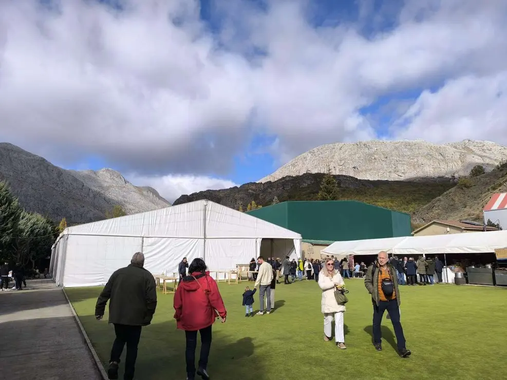 Feria de la Cecina de Chivo de Vegacervera 2025. Le&oacute;n 24 horas.
