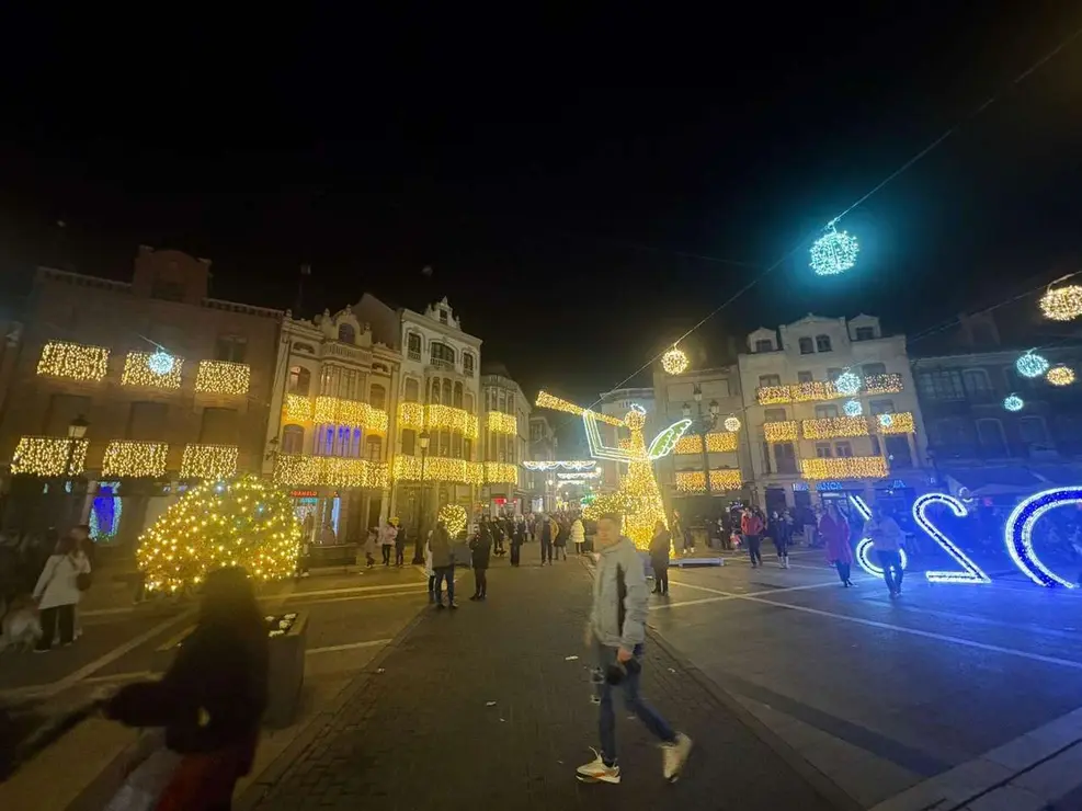 Luces de Navidad de La Ba&ntilde;eza. Le&oacute;n 24 horas.