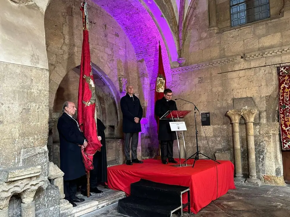 El Pante&oacute;n Real de San Isidoro acogi&oacute; este viernes el primer homenaje a Urraca I, con la presencia de autoridades. Le&oacute;n 24 Horas
