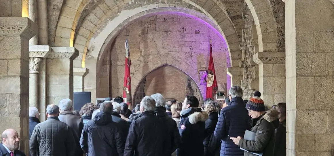 El Pante&oacute;n Real de San Isidoro acogi&oacute; este viernes el primer homenaje a Urraca I, con la presencia de autoridades. Le&oacute;n 24 Horas