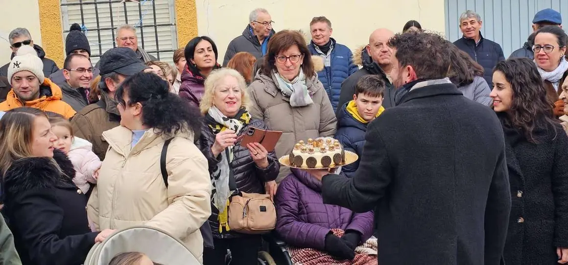 San Ant&oacute;n en Algadefe, con la tradicional subasta de tartas tras los actos del d&iacute;a. | Le&oacute;n 24 Horas