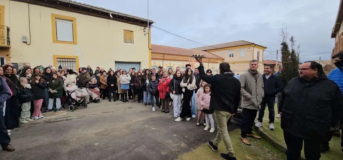 San Ant&oacute;n en Algadefe, con la tradicional subasta de tartas tras los actos del d&iacute;a. | Le&oacute;n 24 HorasSan Ant&oacute;n en Algadefe, con la tradicional subasta de tartas tras los actos del d&iacute;a. | Le&oacute;n 24 Horas
