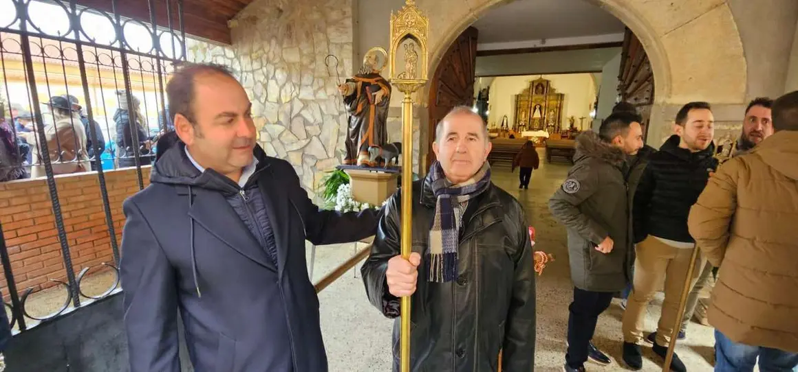 San Ant&oacute;n en Algadefe, con la tradicional subasta de tartas tras los actos del d&iacute;a. | Le&oacute;n 24 Horas