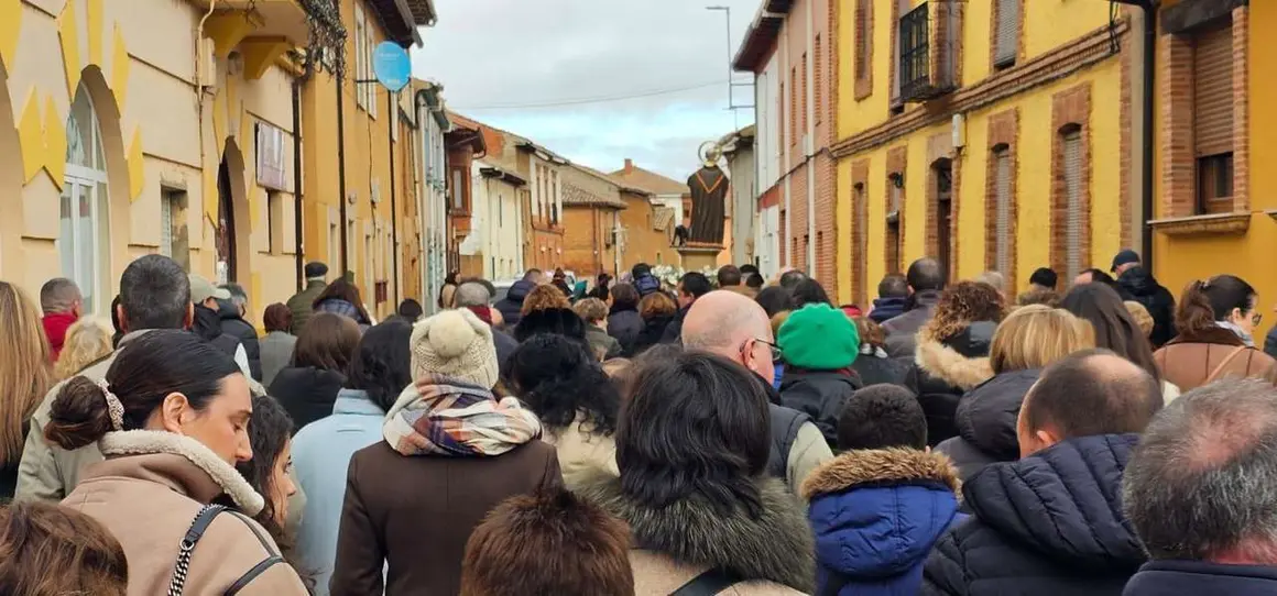 San Ant&oacute;n en Algadefe, con la tradicional subasta de tartas tras los actos del d&iacute;a. | Le&oacute;n 24 Horas